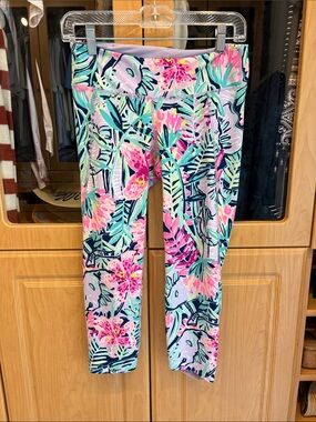 Lilly Pulitzer Floral Capri Leggings